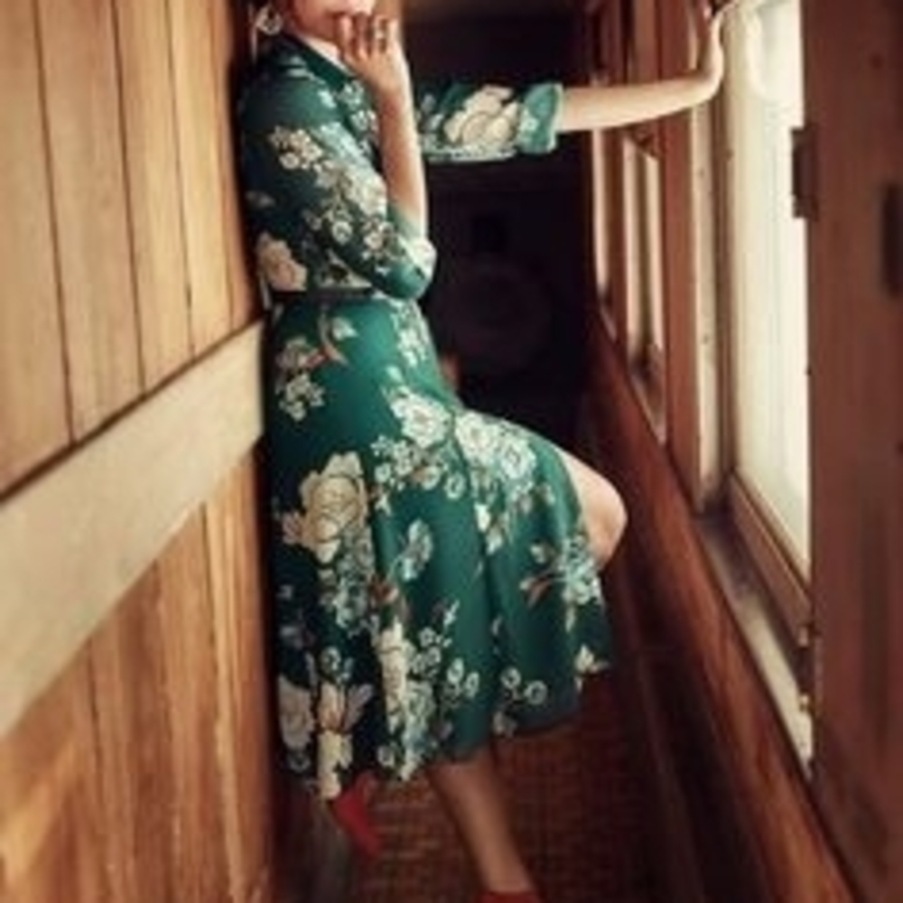 Eva Mendes for New York & Company Teal Floral Robe - Picture 2 of 10